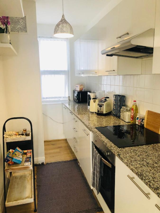 Super Location 2, 1Min Metro 10 Min From Camden Apartment Londra Exterior foto