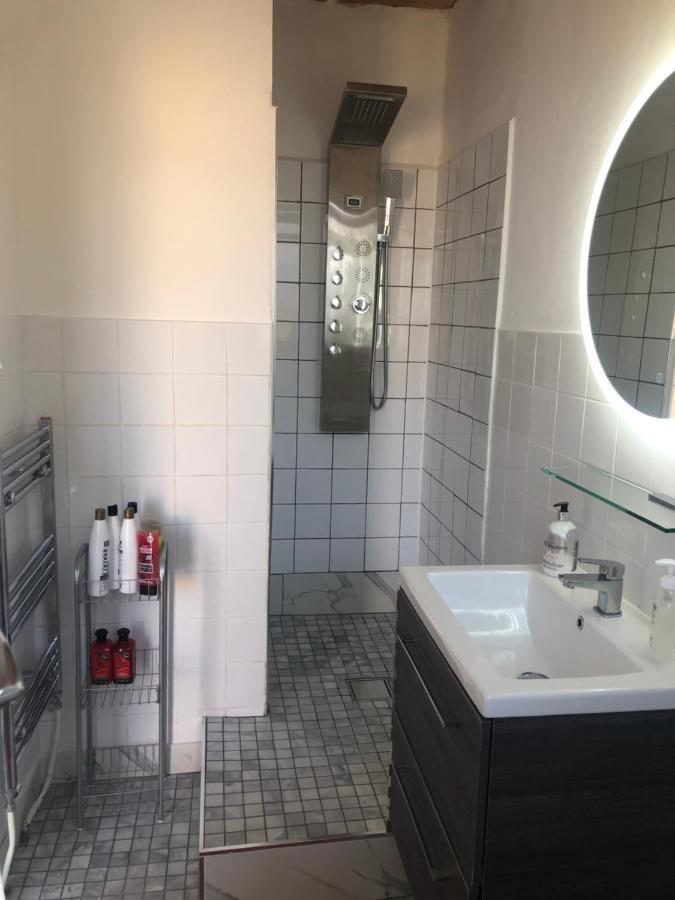 Super Location 2, 1Min Metro 10 Min From Camden Apartment Londra Exterior foto
